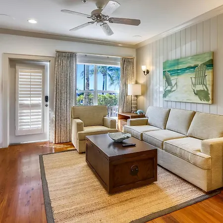 Charming Beach Condo With Modern Island Authenticity